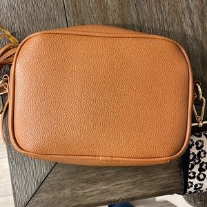 ah’dorned purse with 2 straps